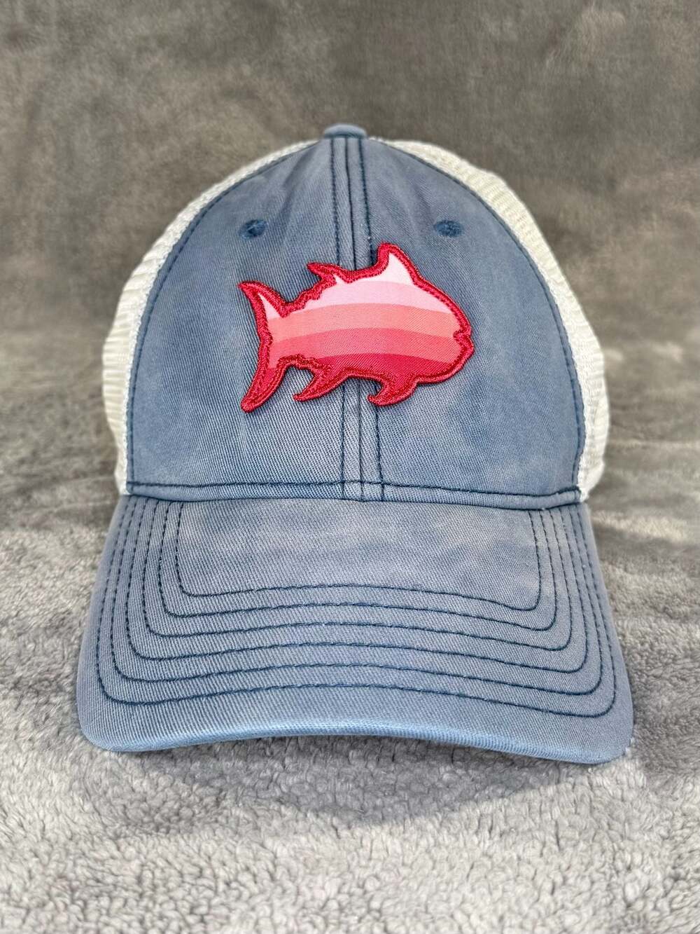 Southern Tide Skipjack Trucker Hat Blue White Ombre Fish Logo One Size